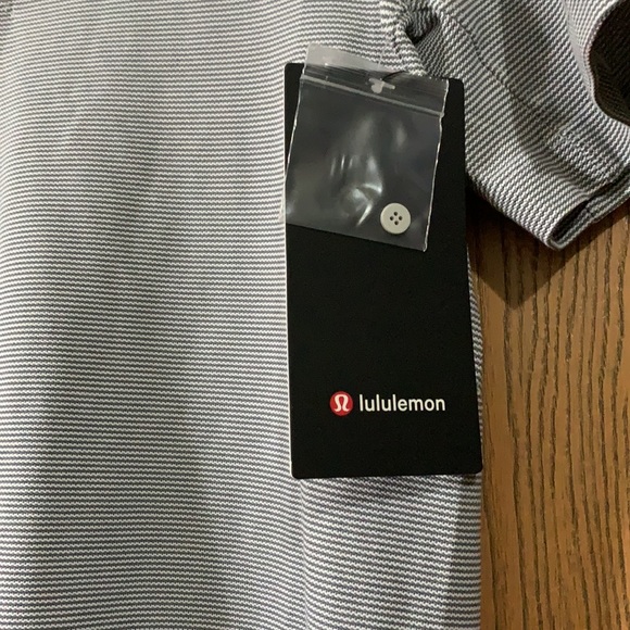 Lululemon Tech Pique Polo - Picture 15 of 16